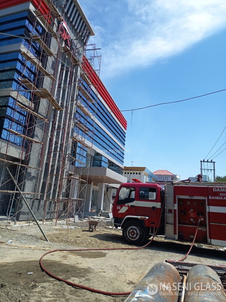 FASAD KANTOR OJK ACEH