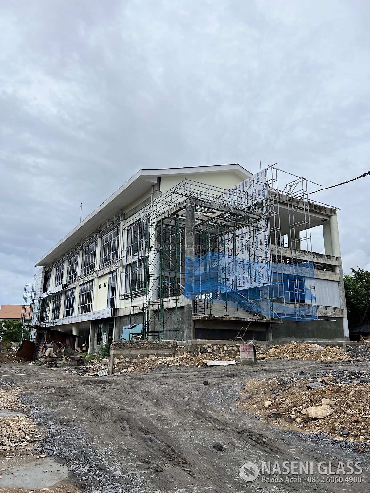 Pemasangan ACP Dekkson Gedung PROPAM Polda Aceh Banda Aceh