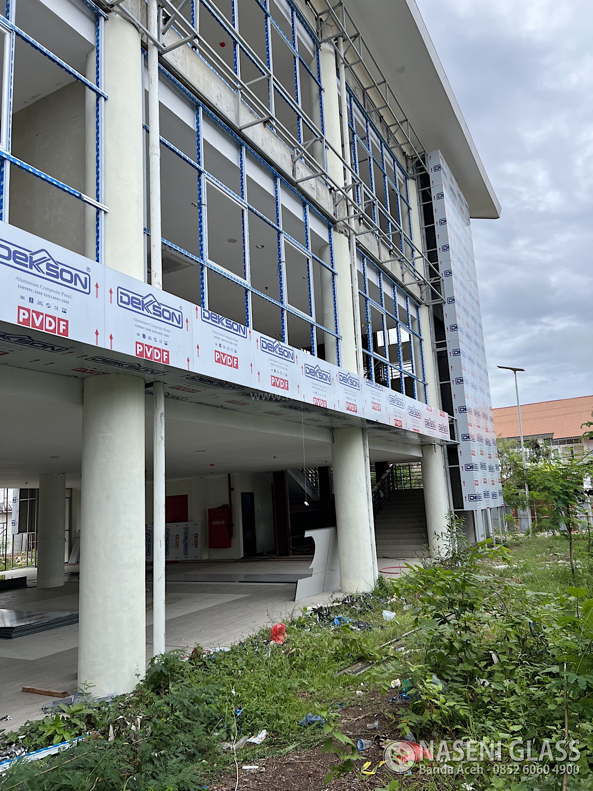 Pemasangan ACP Dekkson Gedung PROPAM Polda Aceh Banda Aceh