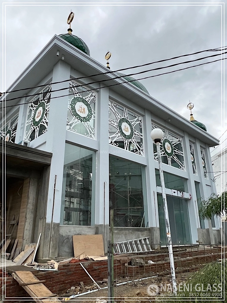 Portofolio proyek kaca masjid oleh Naseni Glass di Aceh