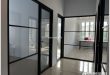 Kusen Pintu Aluminium: Sentuhan Modern untuk Ruangan Anda