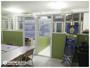 Sekat Kaca Ruangan Kantor | Banda Aceh